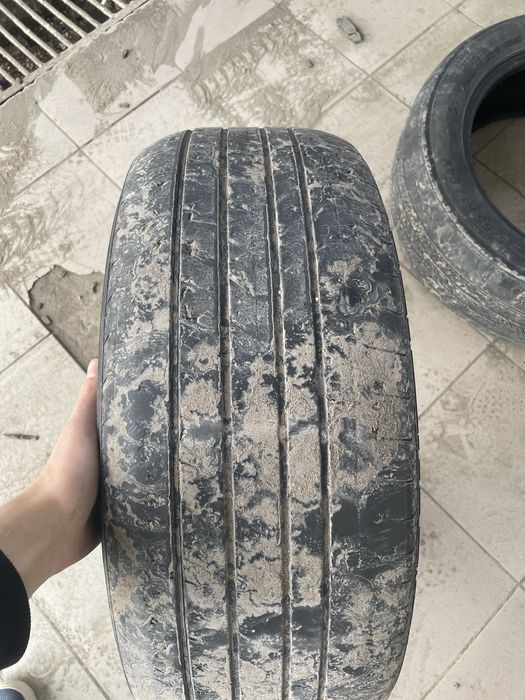 Продам резину 215/55/17