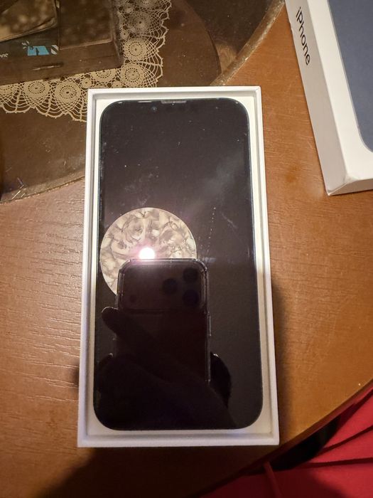 Iphone 13 с 100 процента капацитет на батерията 128 гб