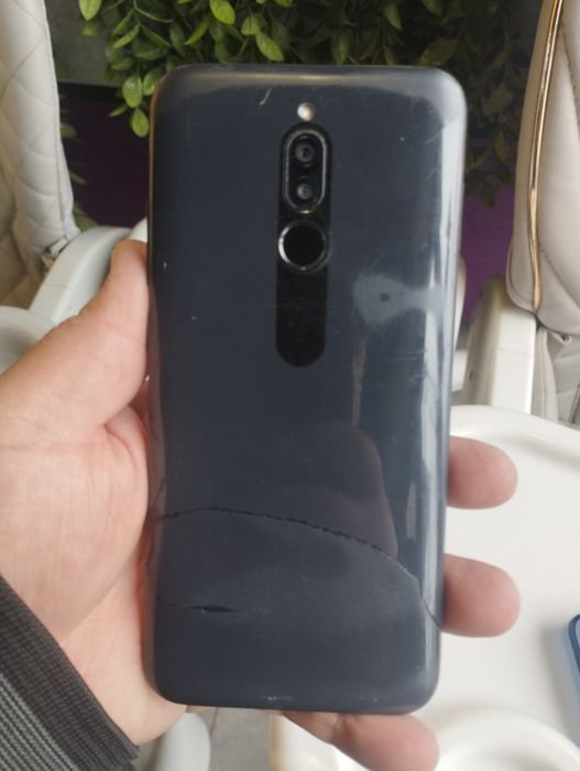 Продается телефон редми 8