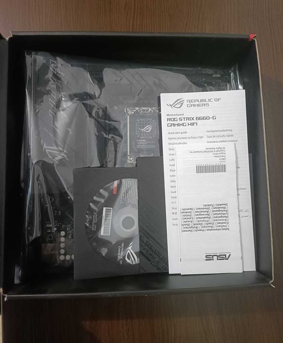Placa de baza ASUS ROG STRIX B660-G GAMING WIFI socket 1700/DDR5