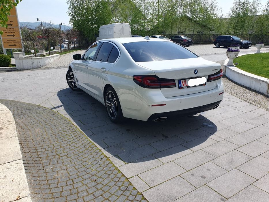 2022 Bmw 520e 204 cp plug in hybrid laser