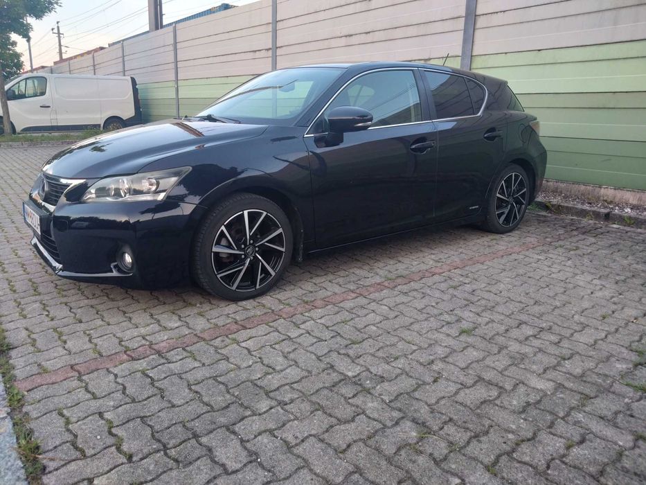 Lexus CT 200 h de vanzare