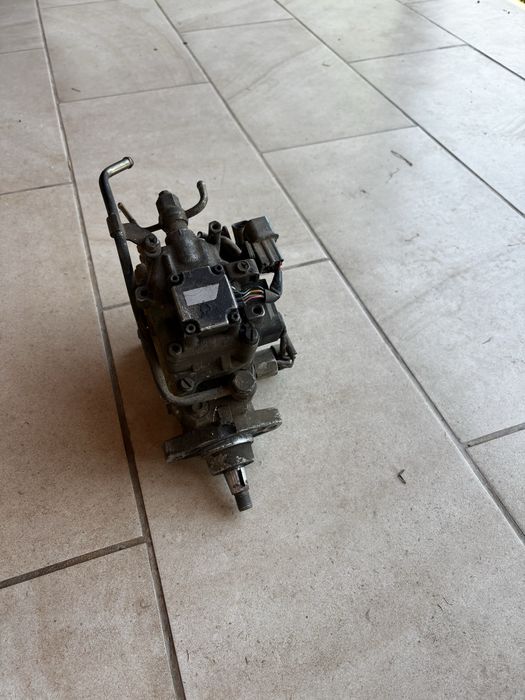 Vand pompa injectie Mitsubishi L200
