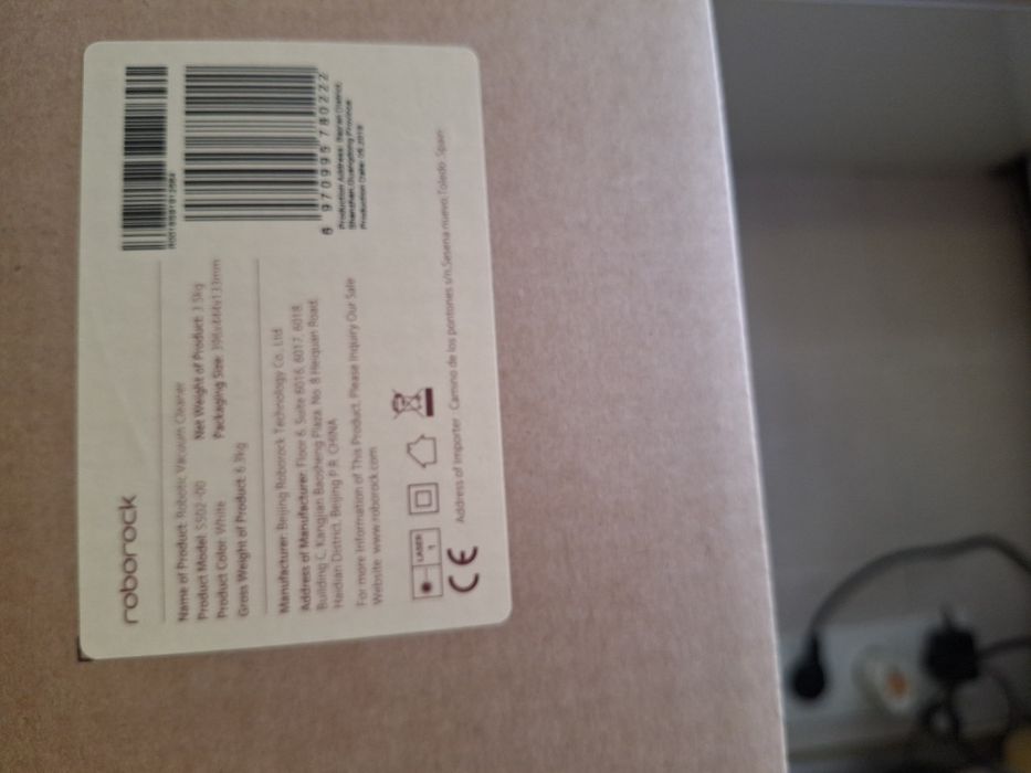 Срочно продам Робот-пылесос Roborock 5 бу