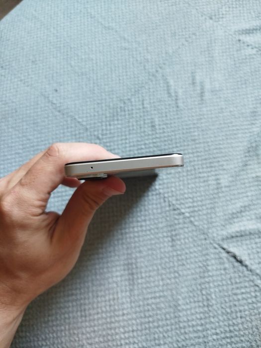 Телефон Realmi 10 8+8/256Гб