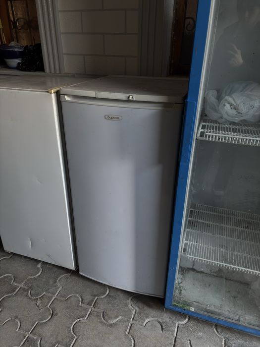 Холодильник, холодильники в хорошем состояний