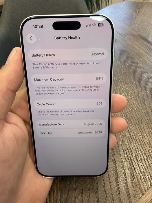 Iphone 17 pro 256 gb перфектен