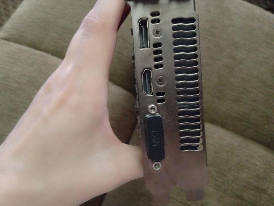 Продам видеокарту RTX 2060