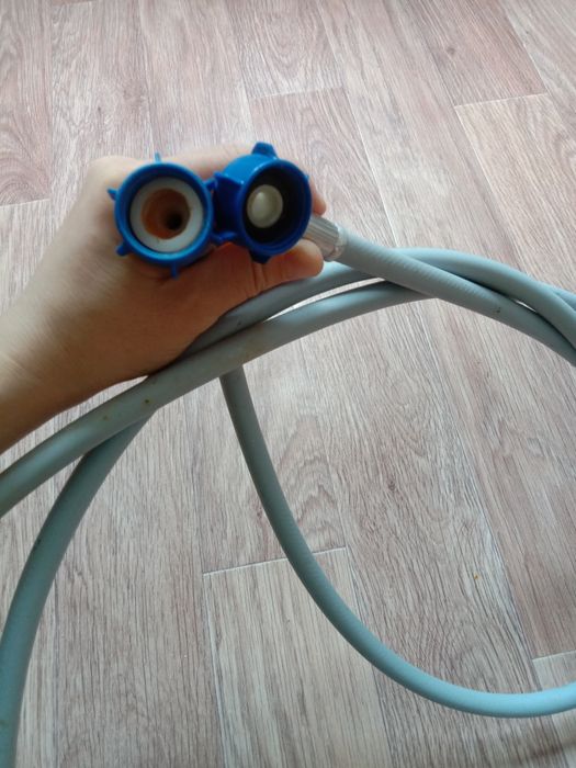 Шланка для стиральной машины