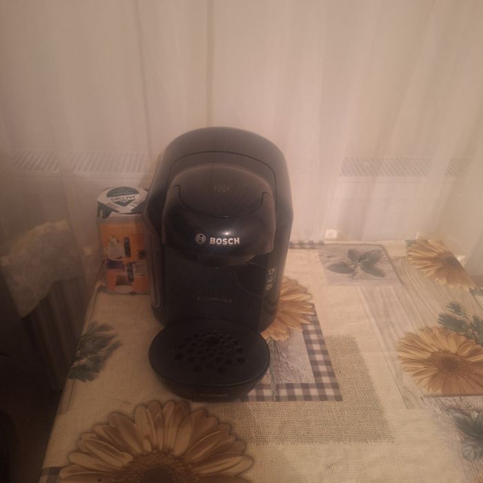 Cafetiera bosch calitate la preț redus + cutie de cp