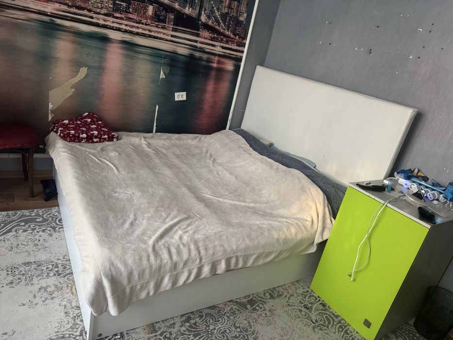 Продам кровать двухспальную