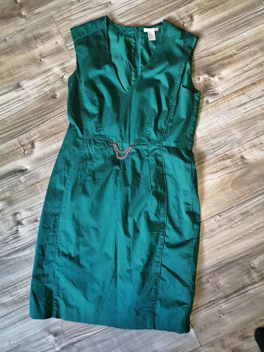 Rochie de culoare verde smarald