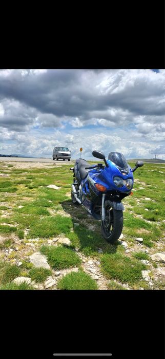 Vand/ Schimb suzuki gsxf 600 an 2004