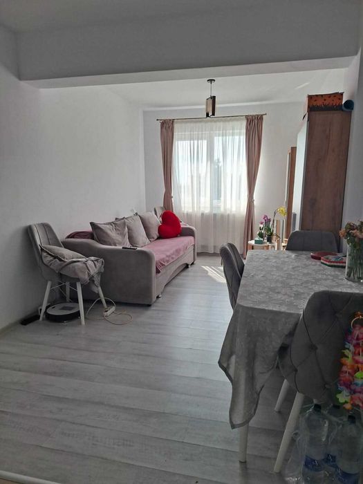 ÎNCHIRIEZ APARTAMENT