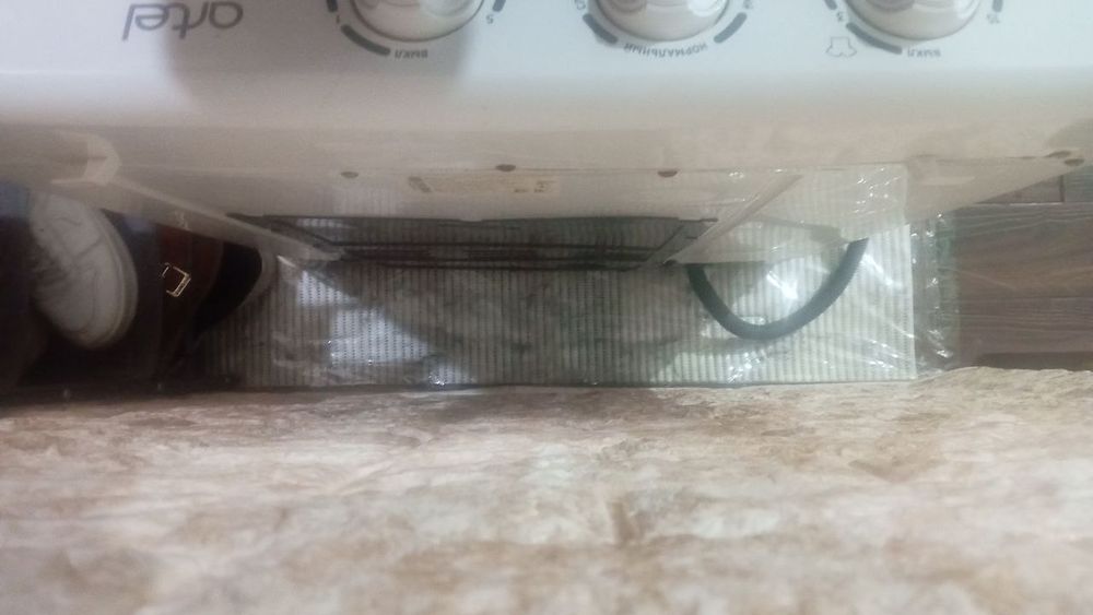 Kir moshina sotiladi