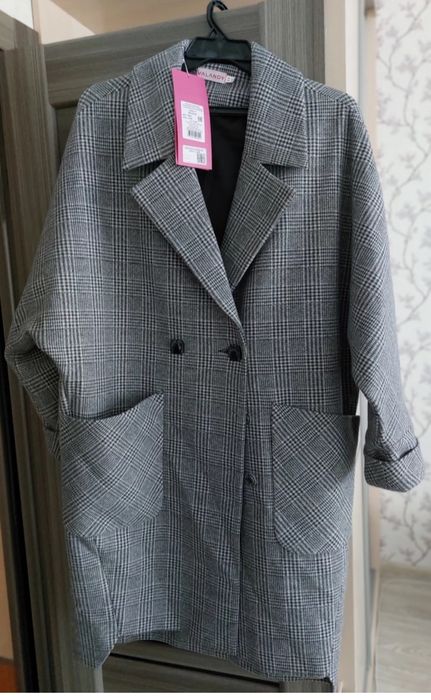 Продам пальто новое