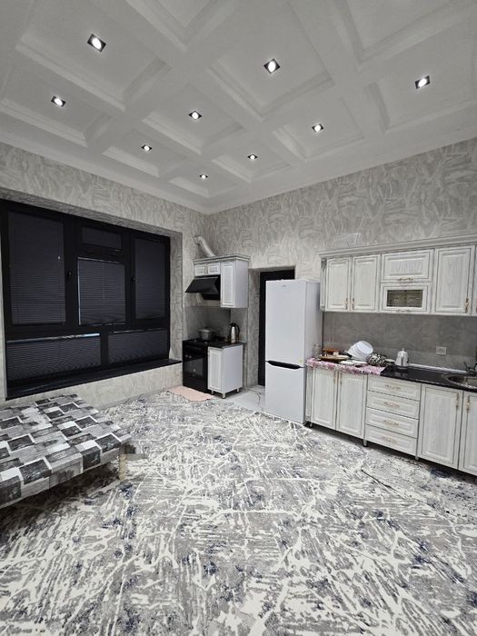 2чи бекат метро Янги дархон 2.5 суту олдида парковка