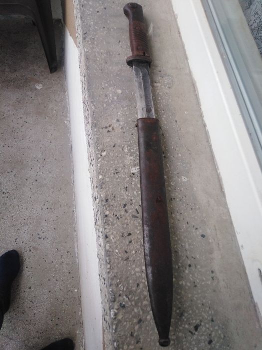 Старинен войнишки нож