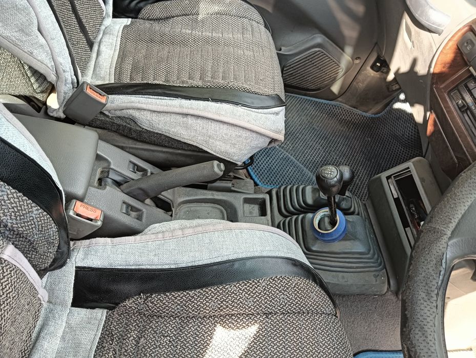 Nissan mistral 1995г