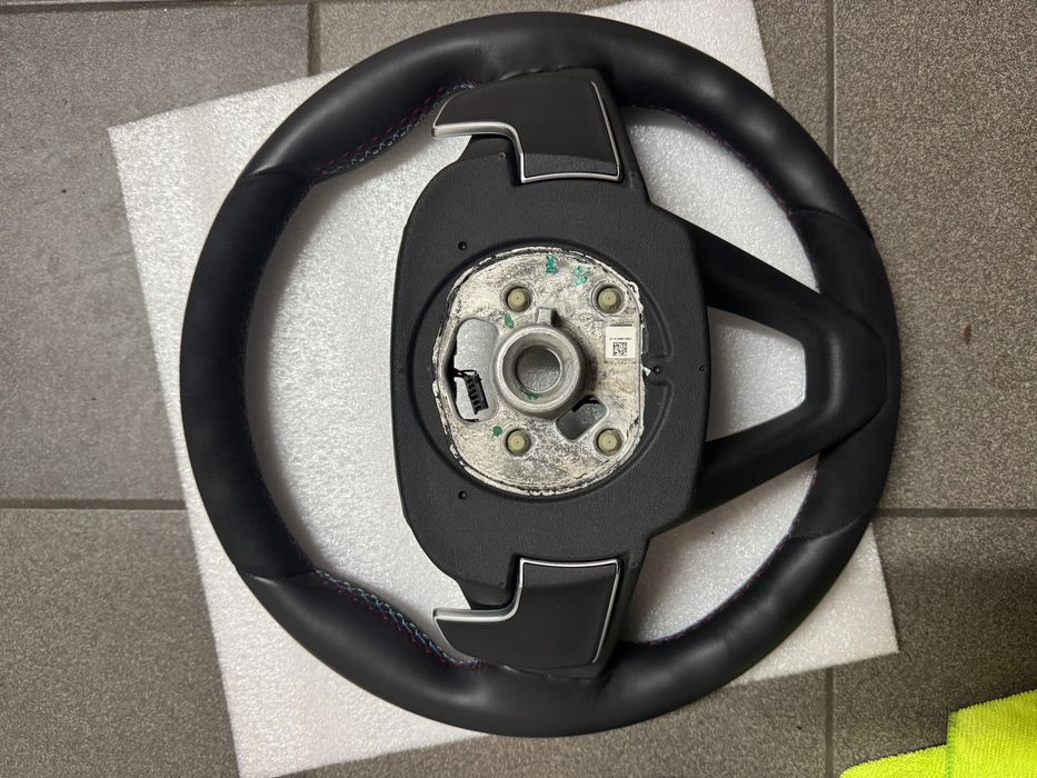 Volan BMW G30/G31 in stare perfecta