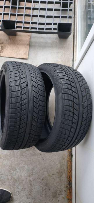 225/45/17 2бр Гуми