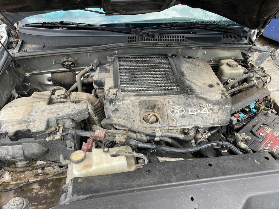 toyota land cruiser j120 3.0 d4d facelift кожа нави на части тойота