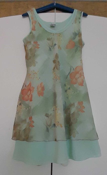 Лека лятна рокличка в цвят мента