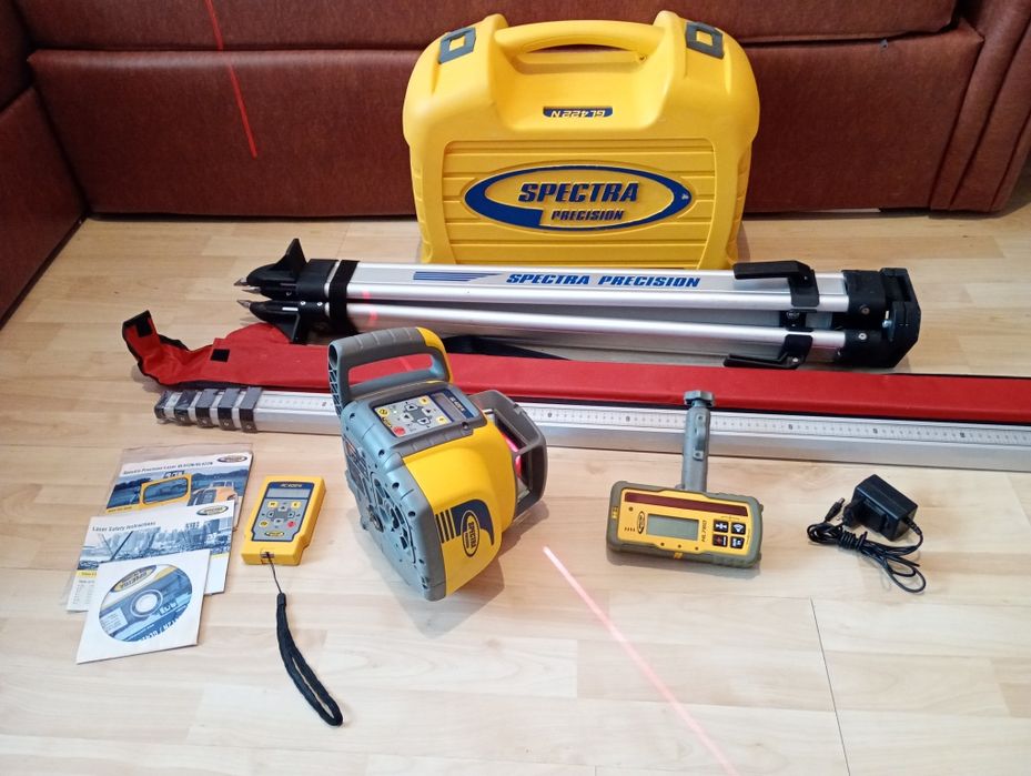 Nivelă laser Spectra GL 422 N