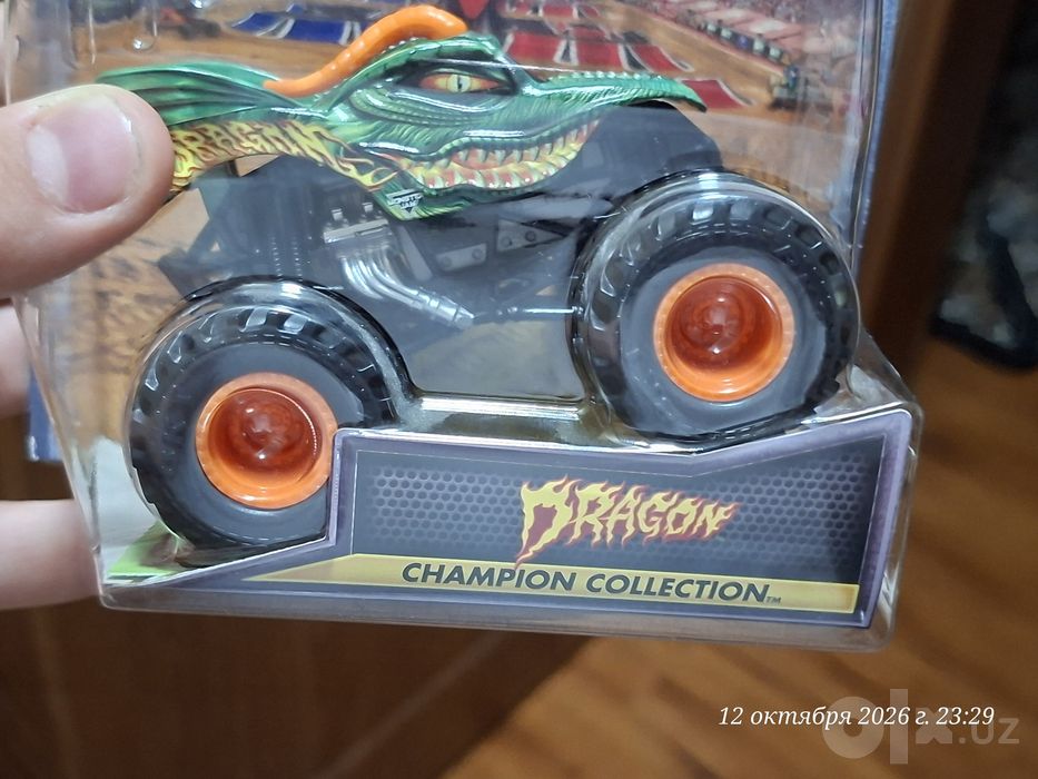 Оригинальная коллекционная модель Monster Jam — Dragon True Metal