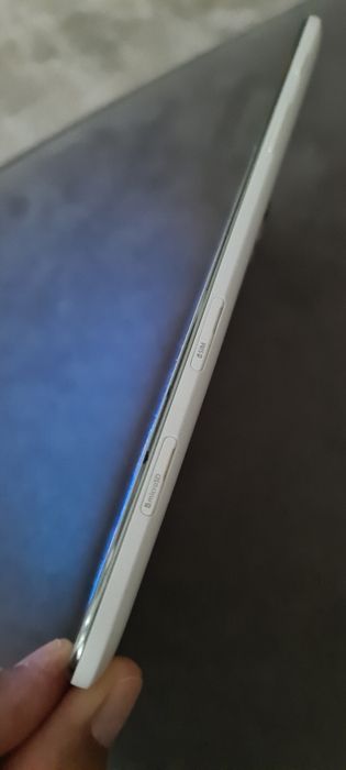 Tableta cu SIM Samsung Galaxi TAB 4