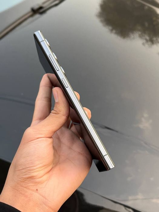 Samsung galaxy s23 ultra 5G 12/256gb holati 9/10