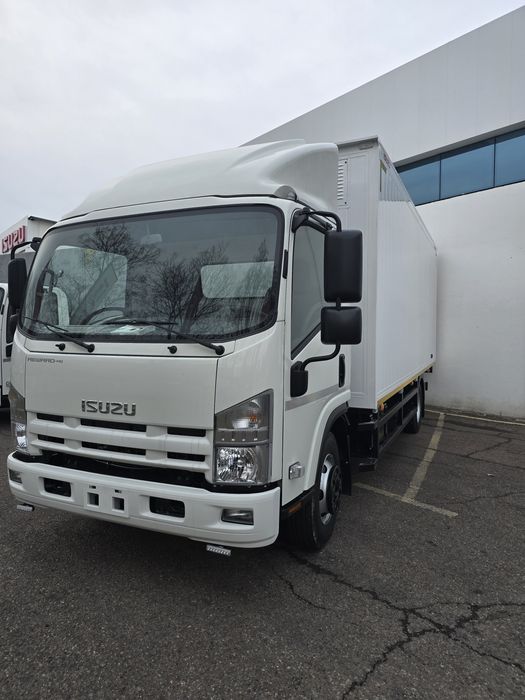 Фургон Isuzu бортовой кузов NPR82L Grand Motors