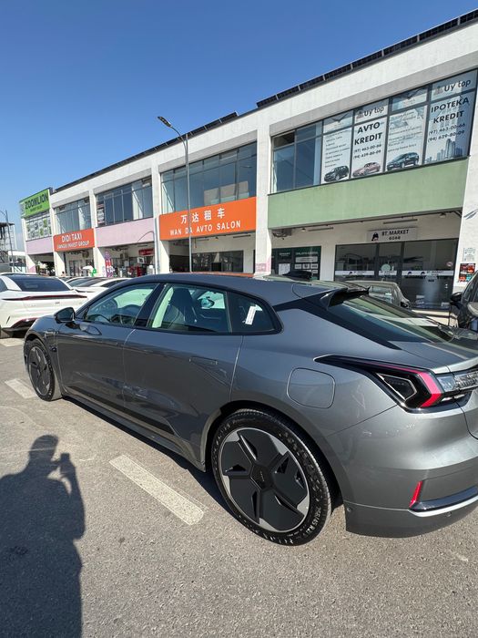 Zeekr 001 we 2024/06