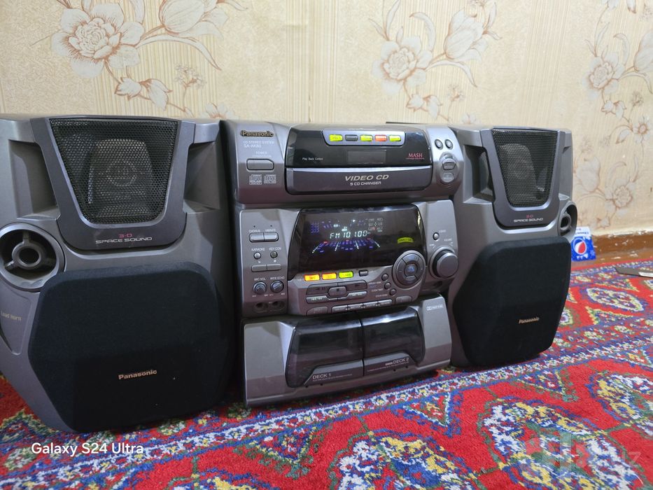 Продаётся музыкальный центр