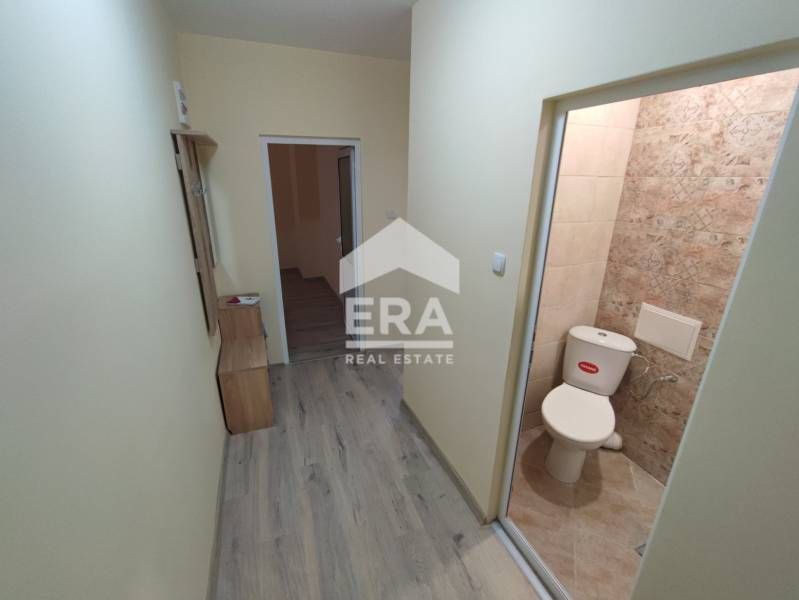 Дава се под наем Двустаен апартамент в Плевен, Сторгозия - 58 кв.м за 280 € - Снимка #2