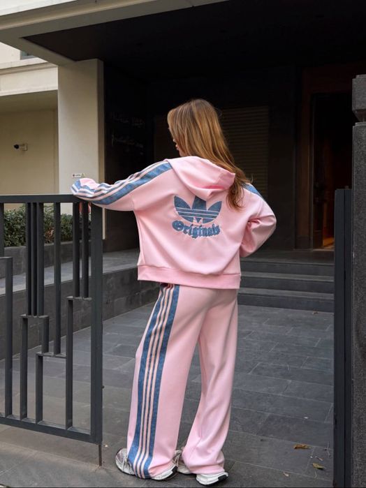 Комплект от три части