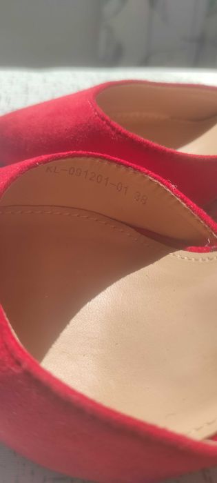 DeeZee червени обувки на ток