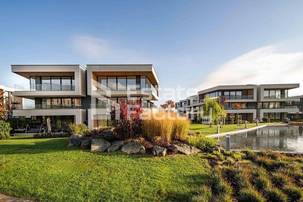 Луксозен двустаен до RING MALL