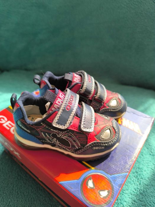Обувки за момче  Geox, Biomechanics, Колев р.20-21