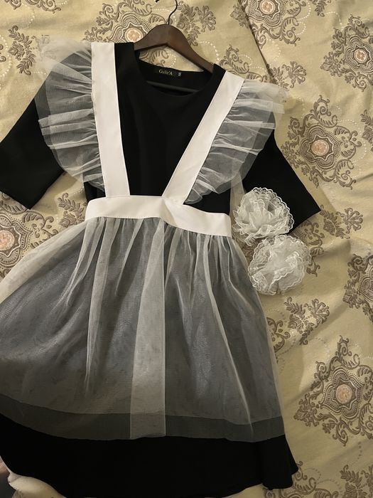 Школьная форма с фартуком 44 размер