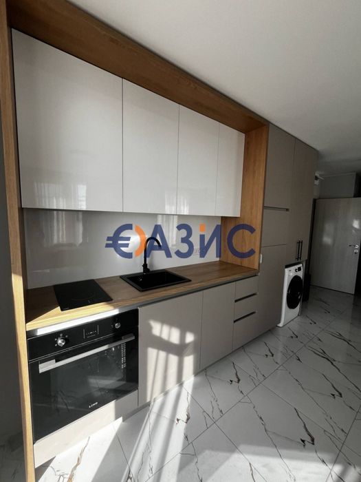 # 33519078 Двустаен апартамент в комплекс Емилия Романа Парк, Слънчев