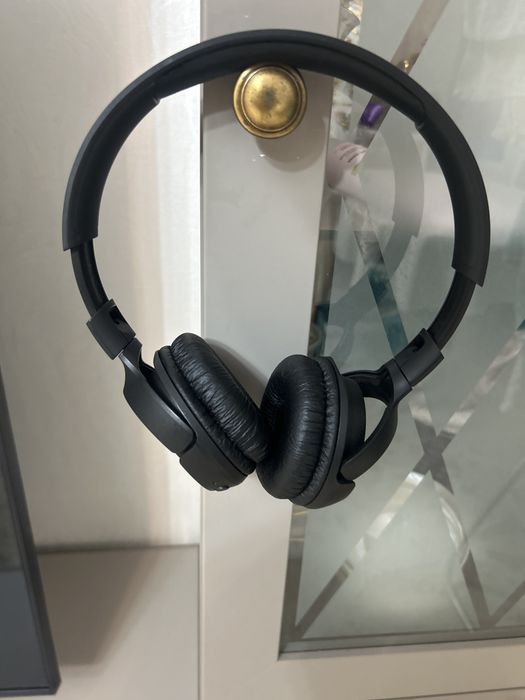 Наушники jbl оригинал состояние отличное