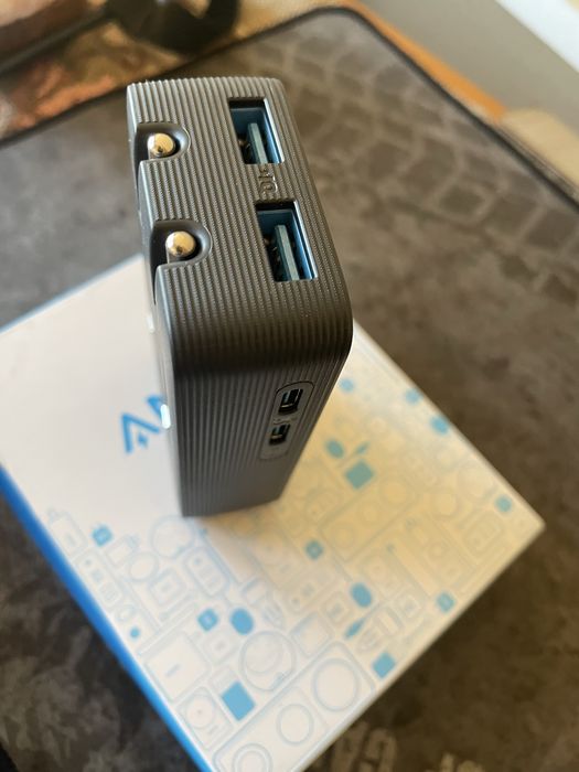 Anker travel adapter 5 in 1 20 w
