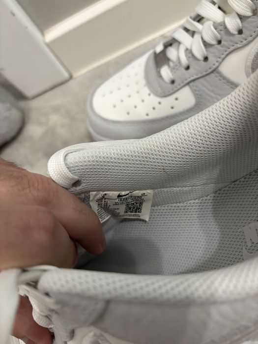 Nike Air Force 1 LV8