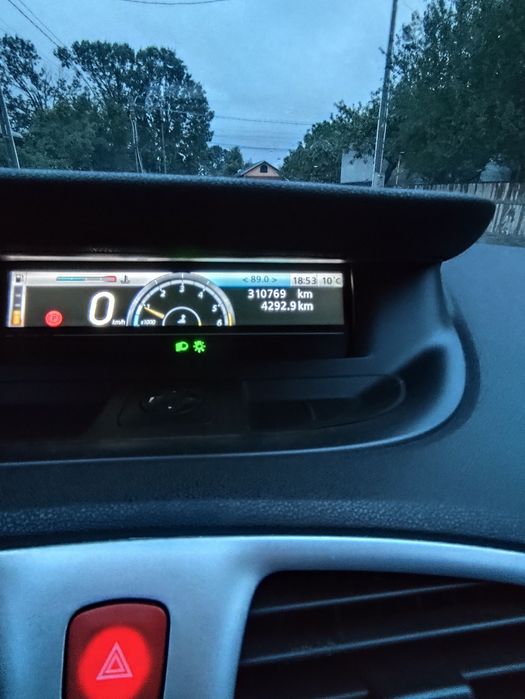 Vând sau schimb Renault gran scenic 3