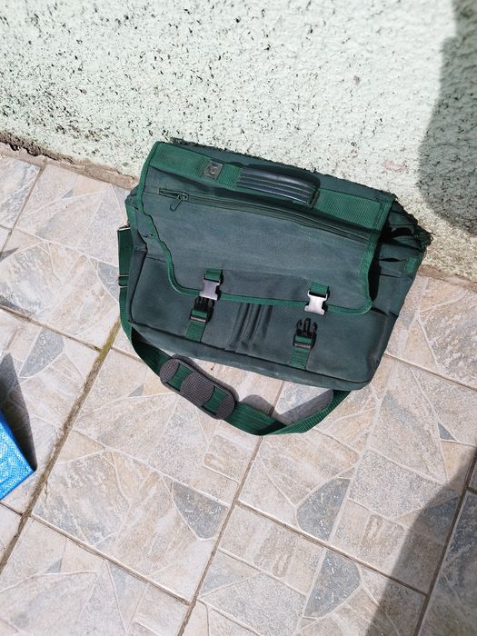 Чанта за документи или пътуване