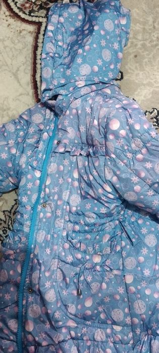 Куртка на девочку на 7 лет