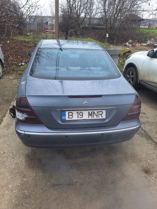 MERCEDES-BENZ E-Class 2002 — imagine 3