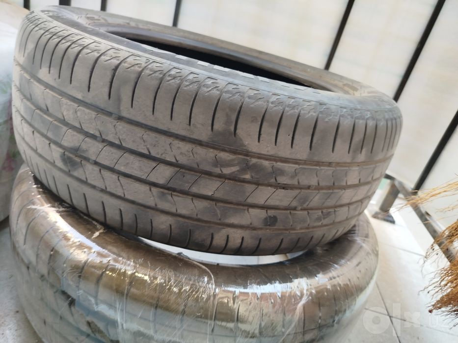 Kumho 215 55 R17.  2 Dona bor. Donaga ham beriladi
