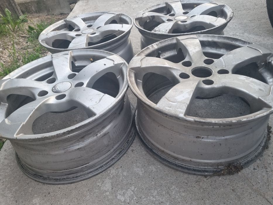 Vând jante pe 16